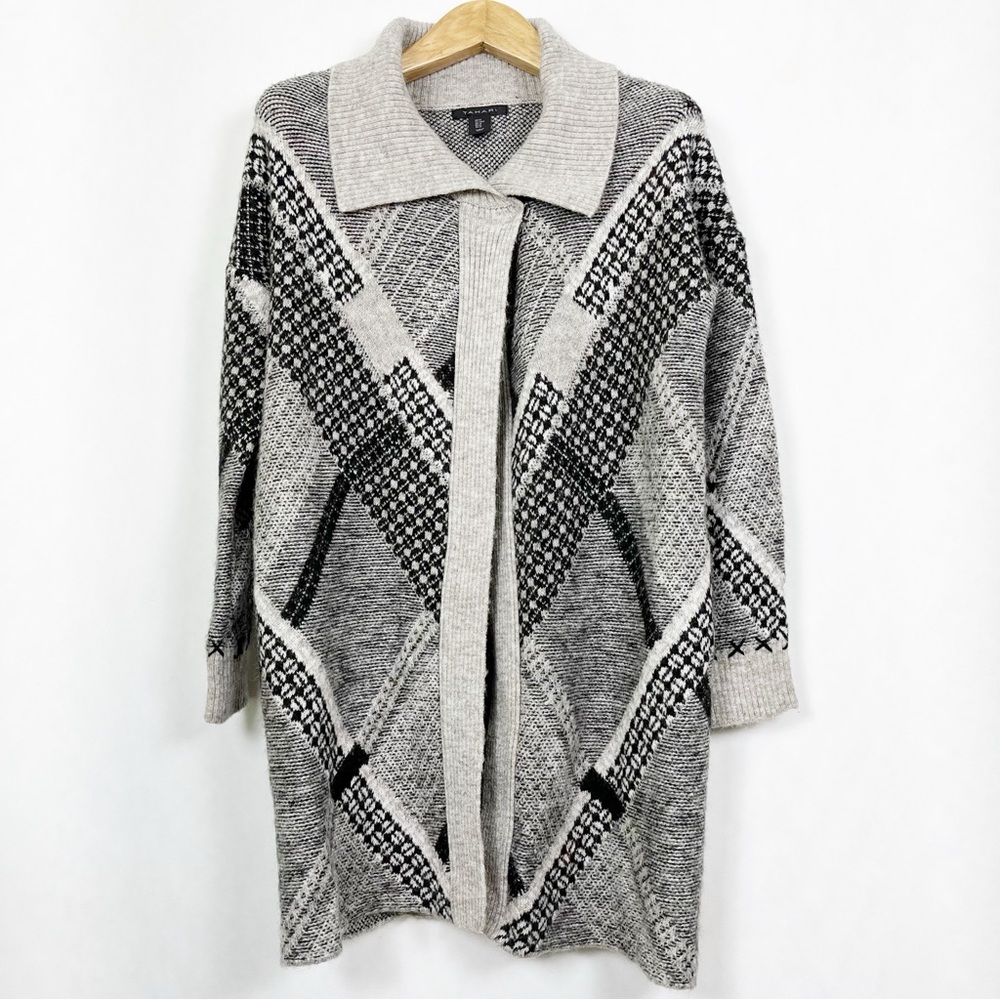 Tahari Women’s Geometric Stripe Long Cardigan‎ Sweater Size Medium Black & Grey